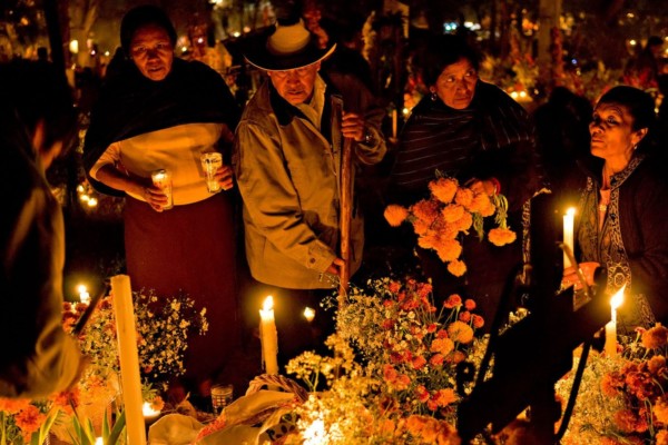 Day of the Dead at Oaxaca, locals at the cemetery