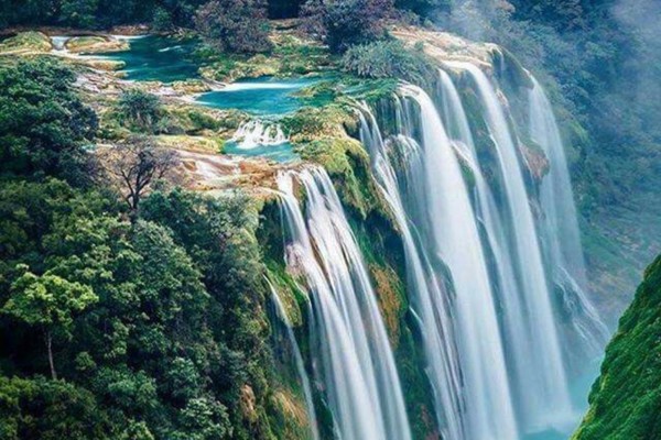 The beauty of Tamul Waterfalls