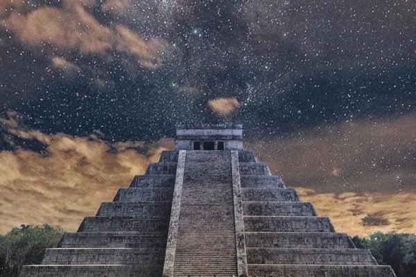 Pyramid of Chichén Itzá 