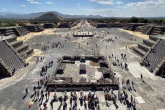 Wide view of Teotihuacán Archeological Site