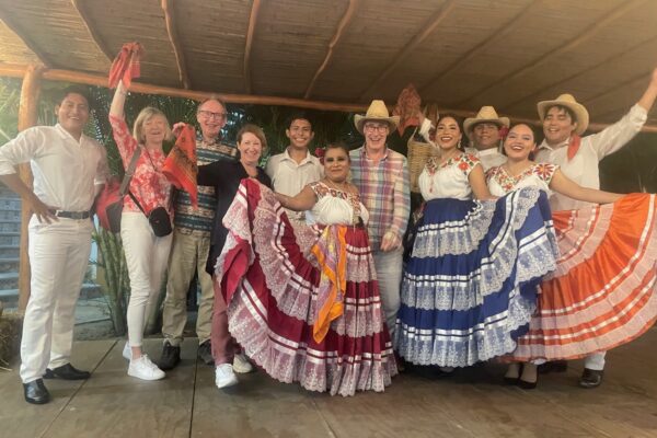 Folklore Dancers - Huatulco