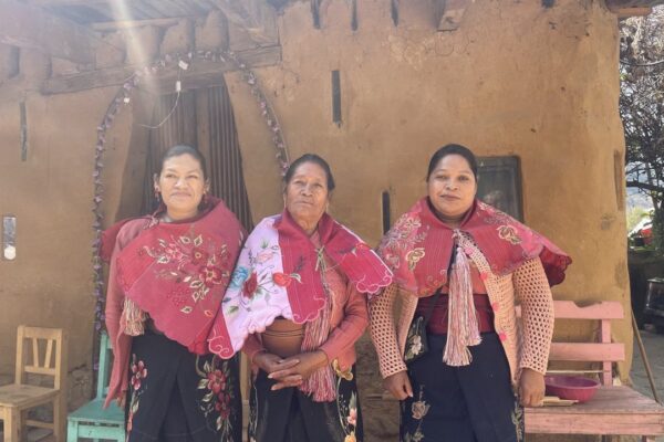 Xunka, Magdalena & Cristina - Artisans & Hosts, Zinacantán, Chiapas